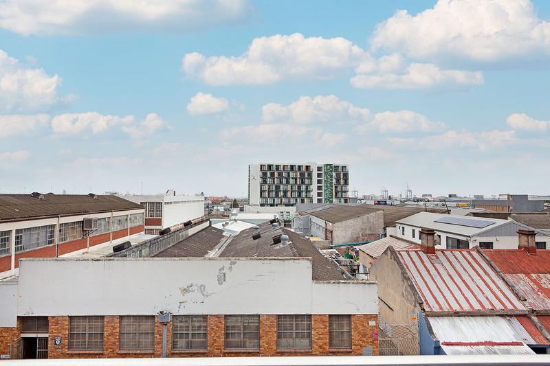 To Let 1 Bedroom Property for Rent in Woodstock Western Cape